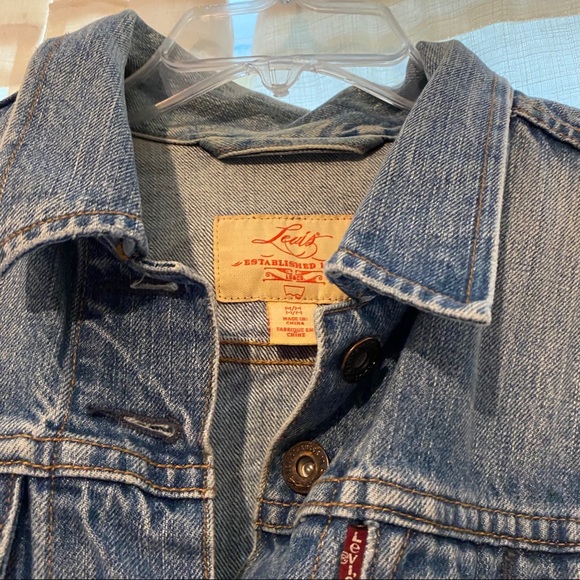 Women’s Levi Jean Jacket - Picture 3 of 3